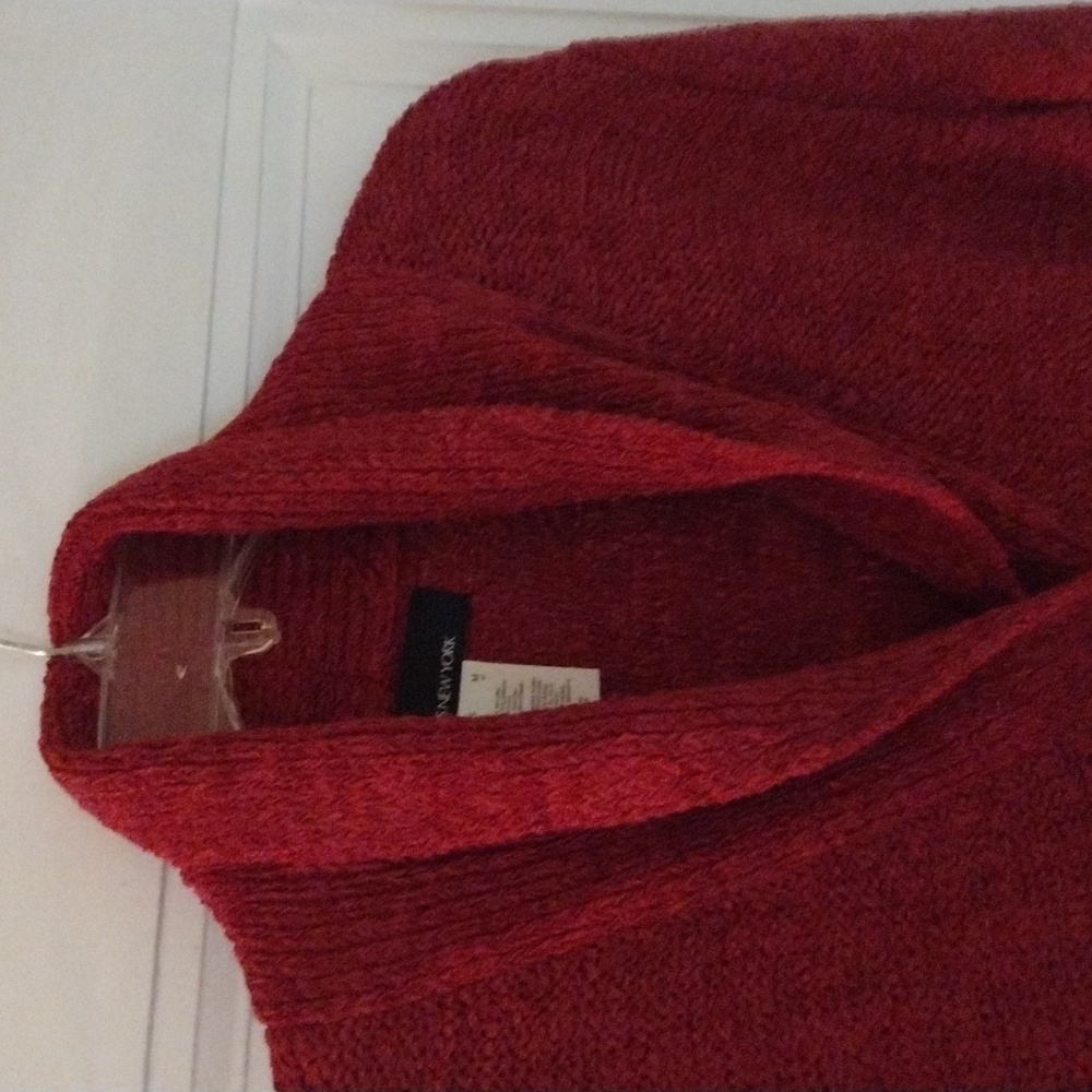 Sweater - Picture 4 of 4